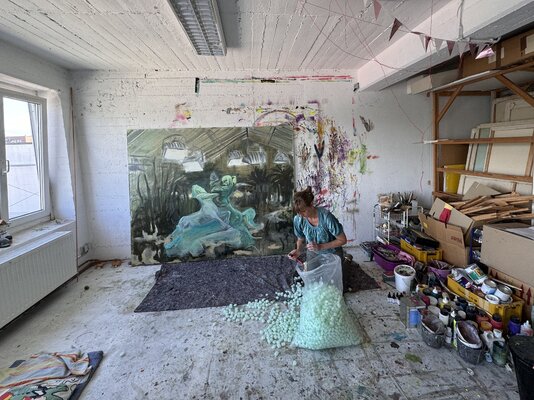Philippa Jasper en el estudio