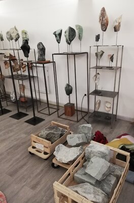 René KUBIAK in de studio: Atelier - arrivage de pierres