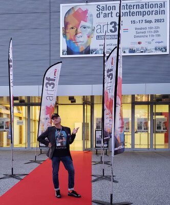 Meinrad Hoyer dans le studio: Vor der Kunstmesse Art 3f in Luxemburg