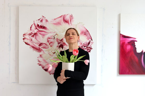 Sabine Siewert in de studio: ...mit Tulpen