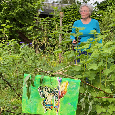 Kirsten Treis nello studio: Kunstgärten Kessenich, 2023.