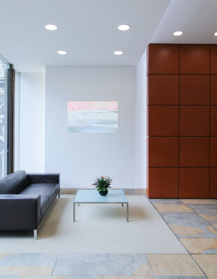 Sheila Lemons im Studio: Room photo by Jean-Philippe Delberghe on Unsplash