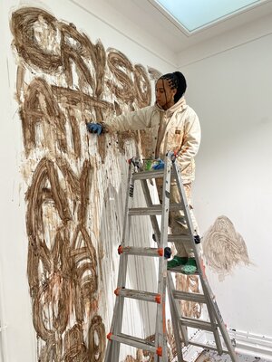 Eilen Itzel Mena im Studio