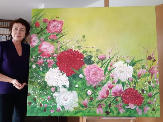 Ludmilla Ukrow in de studio: Flower splendor 140 cm x 120 cm ( 55 inch x  47 inch)  oil on canvas commission work