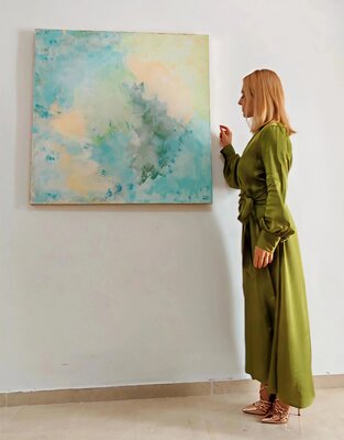 Elena Grish nello studio: Contemplating