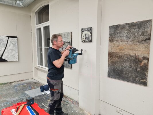 Robert Kachel in the Studio: Ausstellungsvorbereitungen