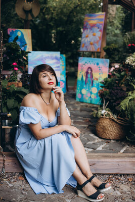 Oksana Chetverikova in de studio