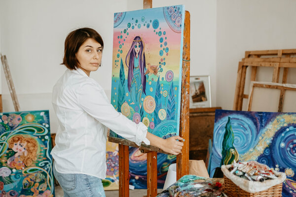 Oksana Chetverikova in de studio