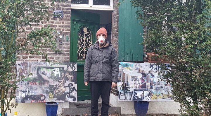 Maren Butzheinen in de studio: Winter Day - ready for spraying outside my atelier