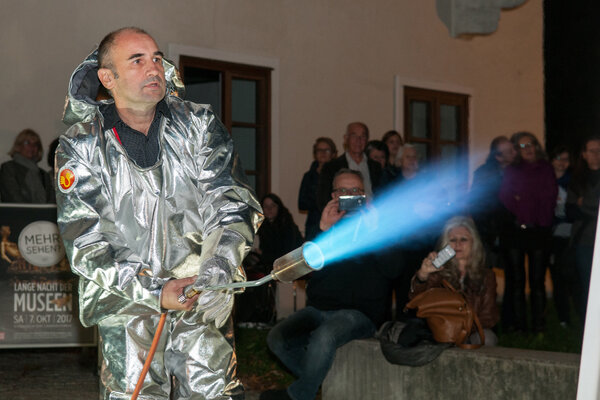Thomas Girbl en el estudio: Thomas Girbl burningpictures