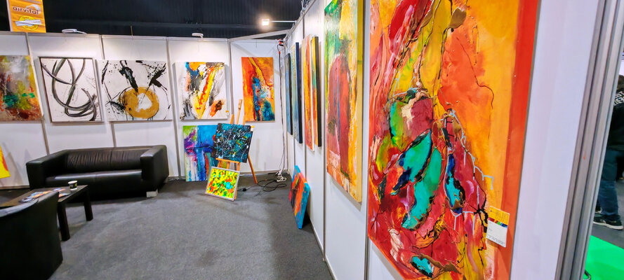 Elmar Hund artjust nello studio: Artexhibition Germany