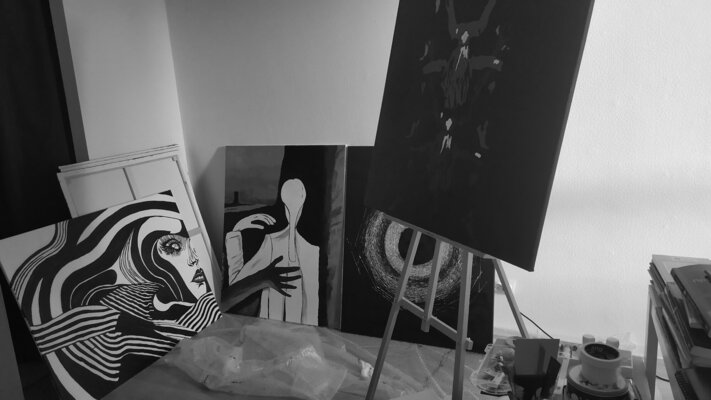 Andr Bel nello studio: Studio, my work space...