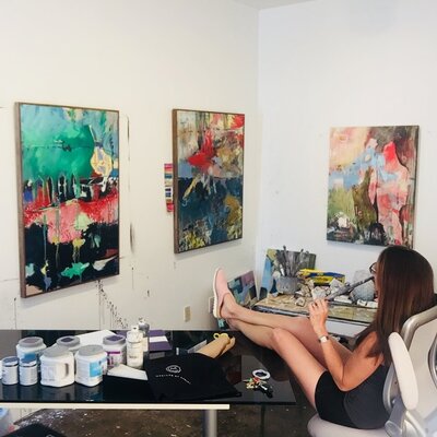 Kathe Madrigal en el estudio: Abstract works in development, 2015