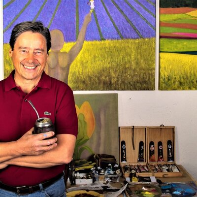 Gustavo de Leon nello studio: Tomar mate y pintar, mis 2 vicios.