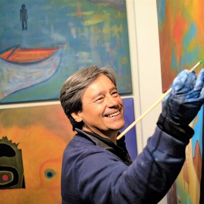 Gustavo de Leon nello studio: La felicidad de abrir una ventana a mi mundo a través de mis obras.