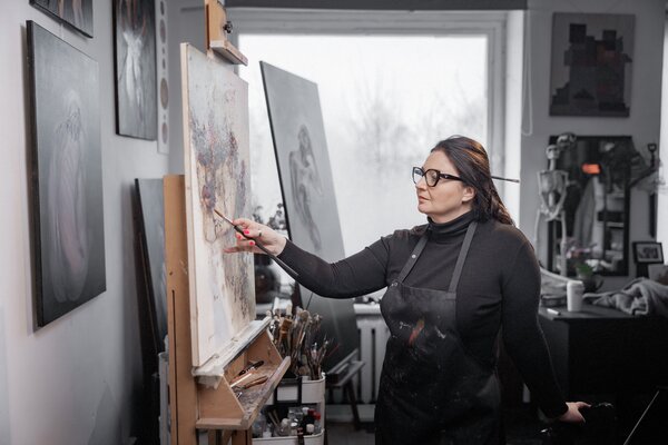 Zoja Golubeva im Studio