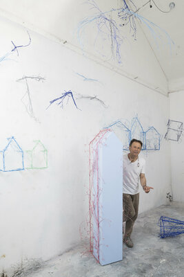 Jean-Jacques Pigeon nello studio: Photographie d'Armelle Maugin, printemps 2020