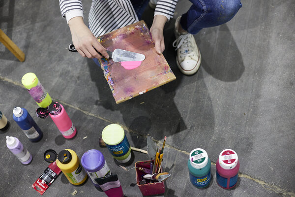 Jennifer Diekmann nello studio