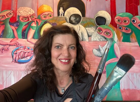 Susanna Gyalokay in de studio: beim Arbeiten an meinen Mars Bildern