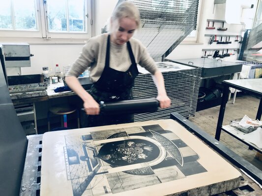 Yulia Protsyshyn nello studio: Grafisch Atelier Den Bosch, NL