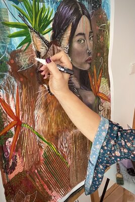 Sonja Neuroth im Studio