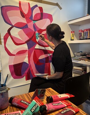 Samantha Malone in the Studio: Working on Grounding Connections (2024)