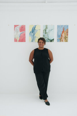 Roxanne Louise Pinto Hjorth in de studio: Presenting images for photography, from left to right: Elder, Reach, Forest, and Woods.