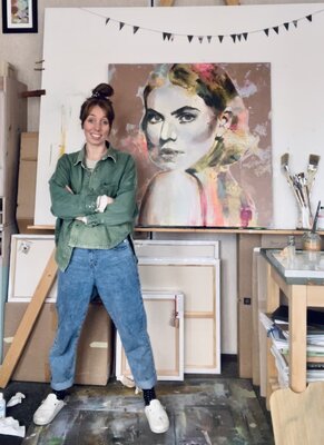 Wendy Helmes dans le studio