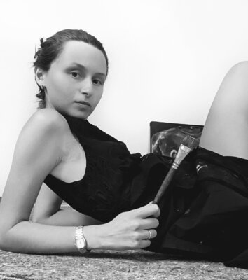 Viktoria Ovsepian in de studio