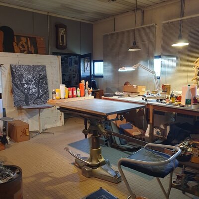 yann hervis nello studio: L'atelier de Chécy