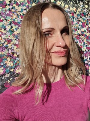 Art of K - Kathleen Simon in de studio