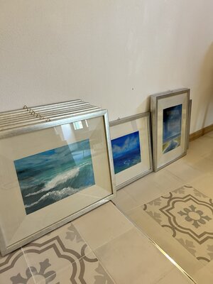 Sonja Kalmanfi nello studio: Verkaufte Sammlung in San Mauro Cilento, Italien