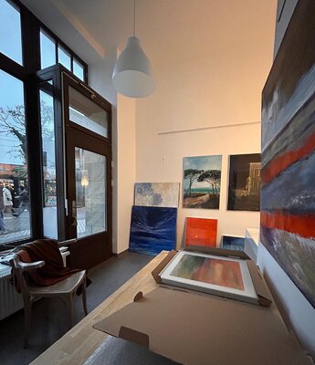 Sonja Kalmanfi in the Studio: My studio at the Capa House, Leipzig (www.galerie-cilento.de)