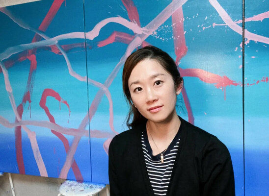 Lacey Kim dans le studio