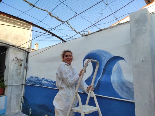 Perrine Gimenez im Studio: Fresque à Vagos, Portugal