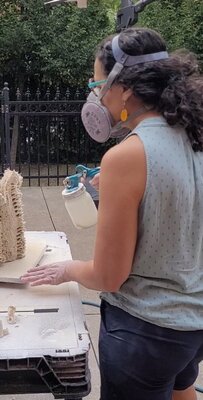Asmae Laraqui in de studio: Vaporisant de la porcelaine en studio dans la nature - 2025
