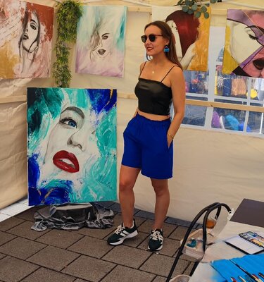 Christina Wanke in de studio