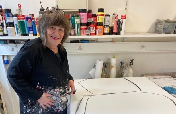 Ruth Bucher nello studio