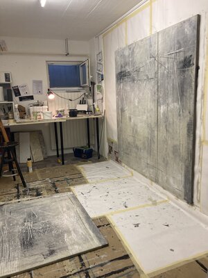 Gabriella Prokai in the Studio: Atelier Neerach (CH)