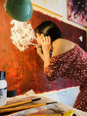 Monica Argentino nello studio: Atelier Argentino