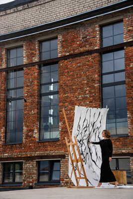 Birute Celik nello studio