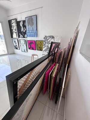 Isabelle Tretola nello studio