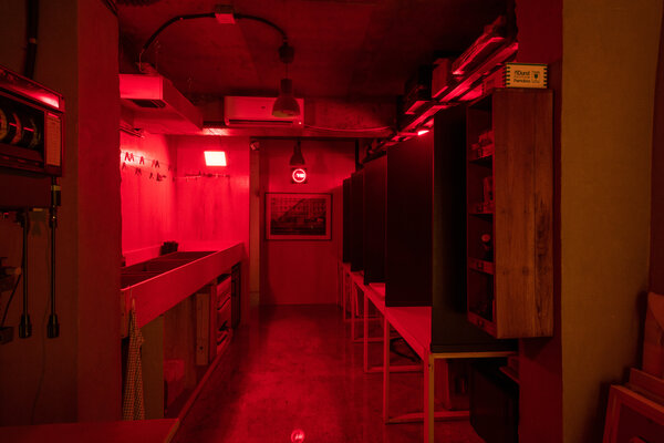 Paul Gadd in de studio: Darkroom