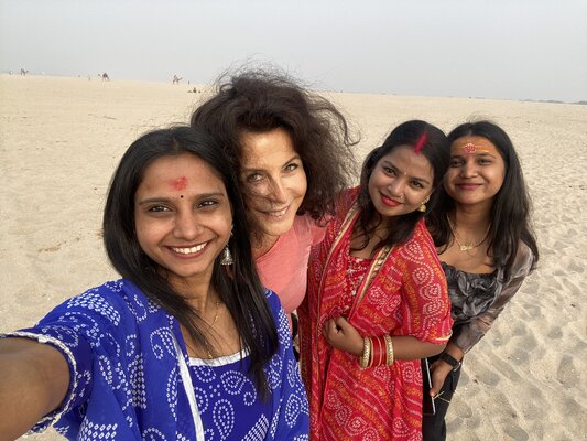 Carine Doutrelepont nello studio: mon univers indien
