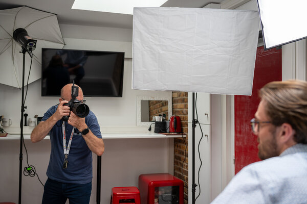 Yann Gourvennec nello studio: Shooting session at my studio in Paris
