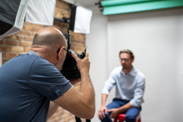 Yann Gourvennec nello studio: Shooting session at my studio in Paris