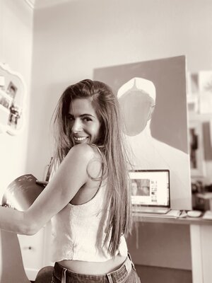 Carla Buis in de studio