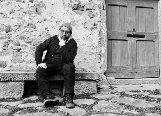 Federico Tovoli in de studio: 01/01/2018. In vacanza sulla montagna Toscana. Il mio "atelier" è il mondo, ma qui ero in vacanza...