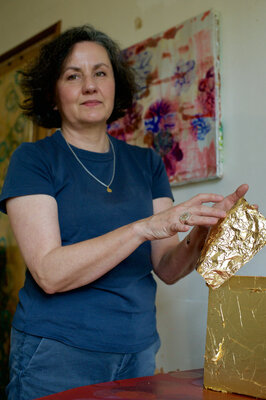 CACHAM Catherine Champeyrol nello studio: Dans l'atelier corrézien