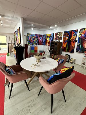 Uli Fischer in de studio: Mein Atelier & Galerie